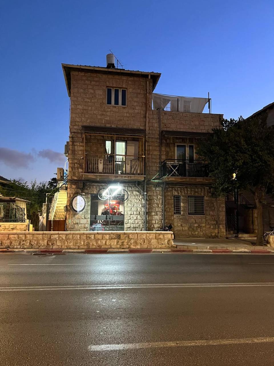 Dinning Room, Bedroom And Balcony Jerusalem Ngoại thất bức ảnh