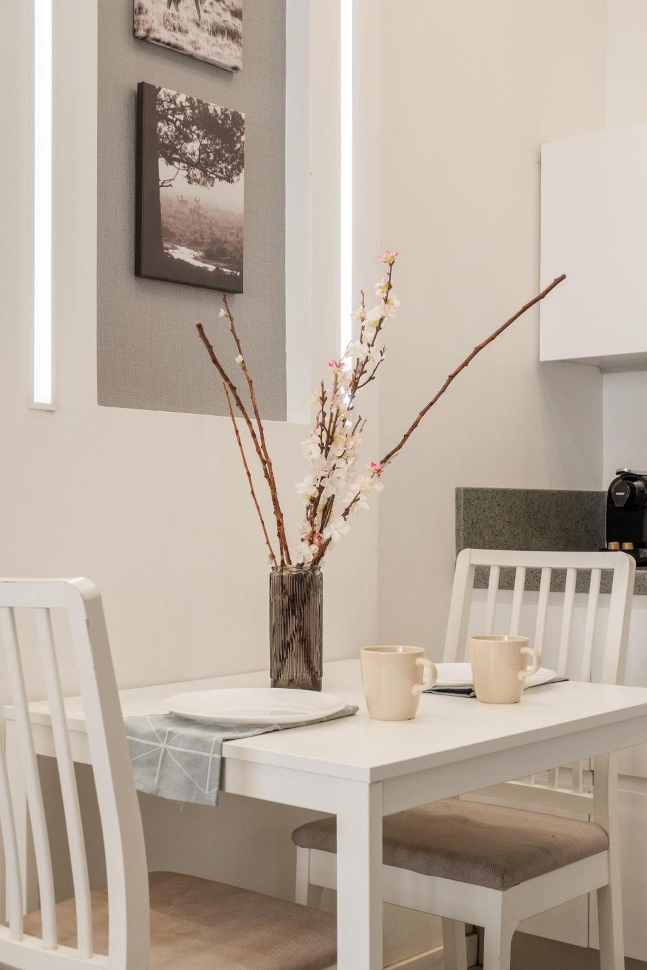 Dinning Room, Bedroom And Balcony Jerusalem Ngoại thất bức ảnh